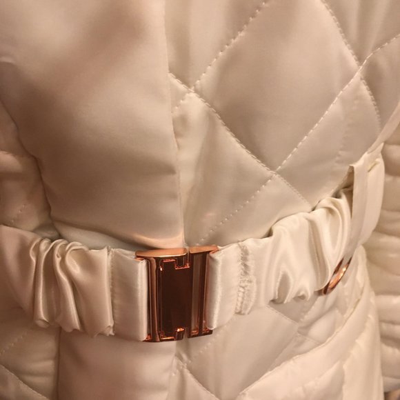 RARE gorgeous vinatge brand new satin xo xo puffer jacket with gold hardware! - Picture 11 of 16